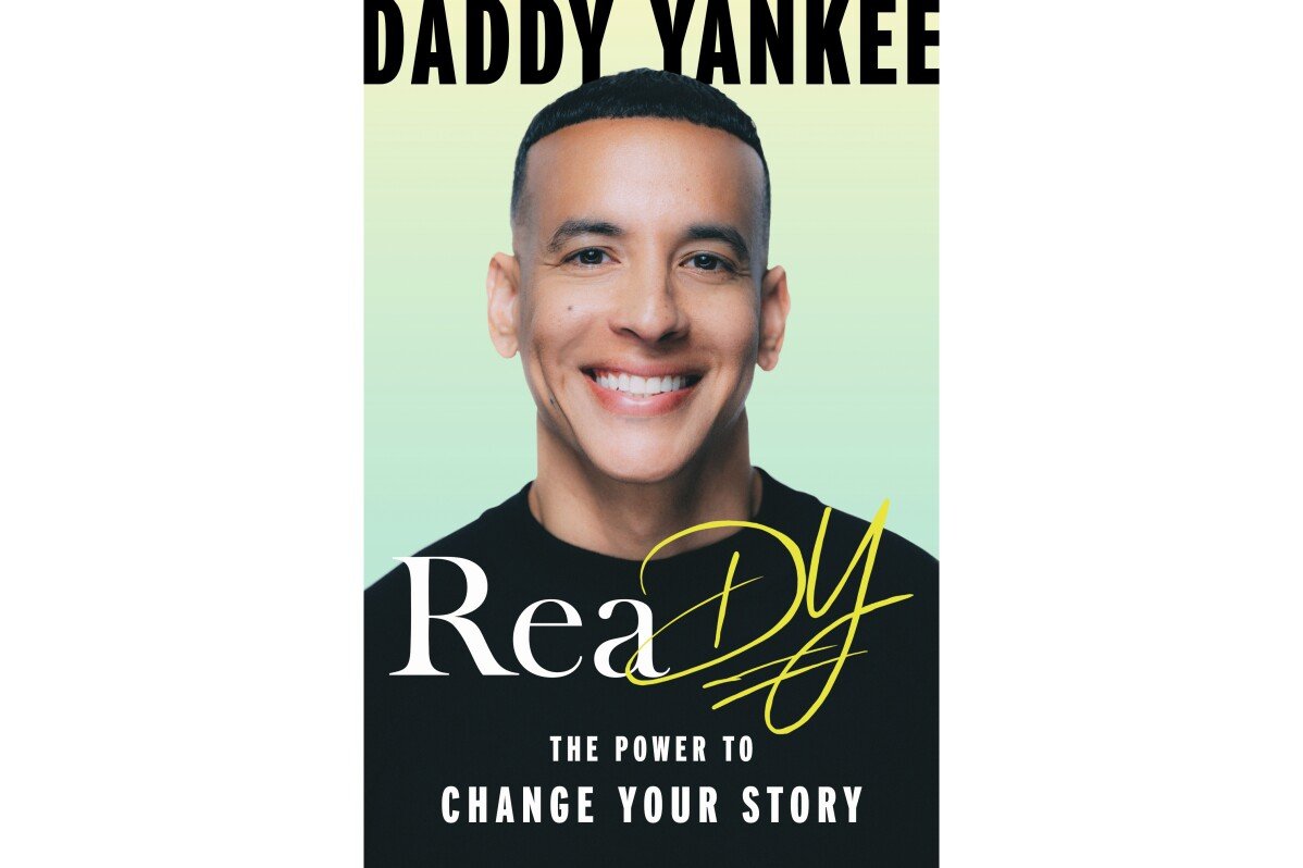 Las memorias de Daddy Yankee, ‘ReaDY! El poder de cambiar tu historia,’ saldrán en abril